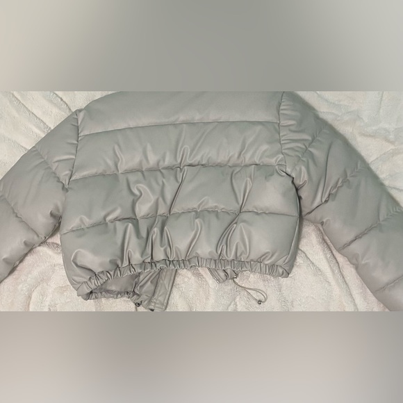 cropped puffer jacket. brand: garage size: medium - Picture 2 of 2